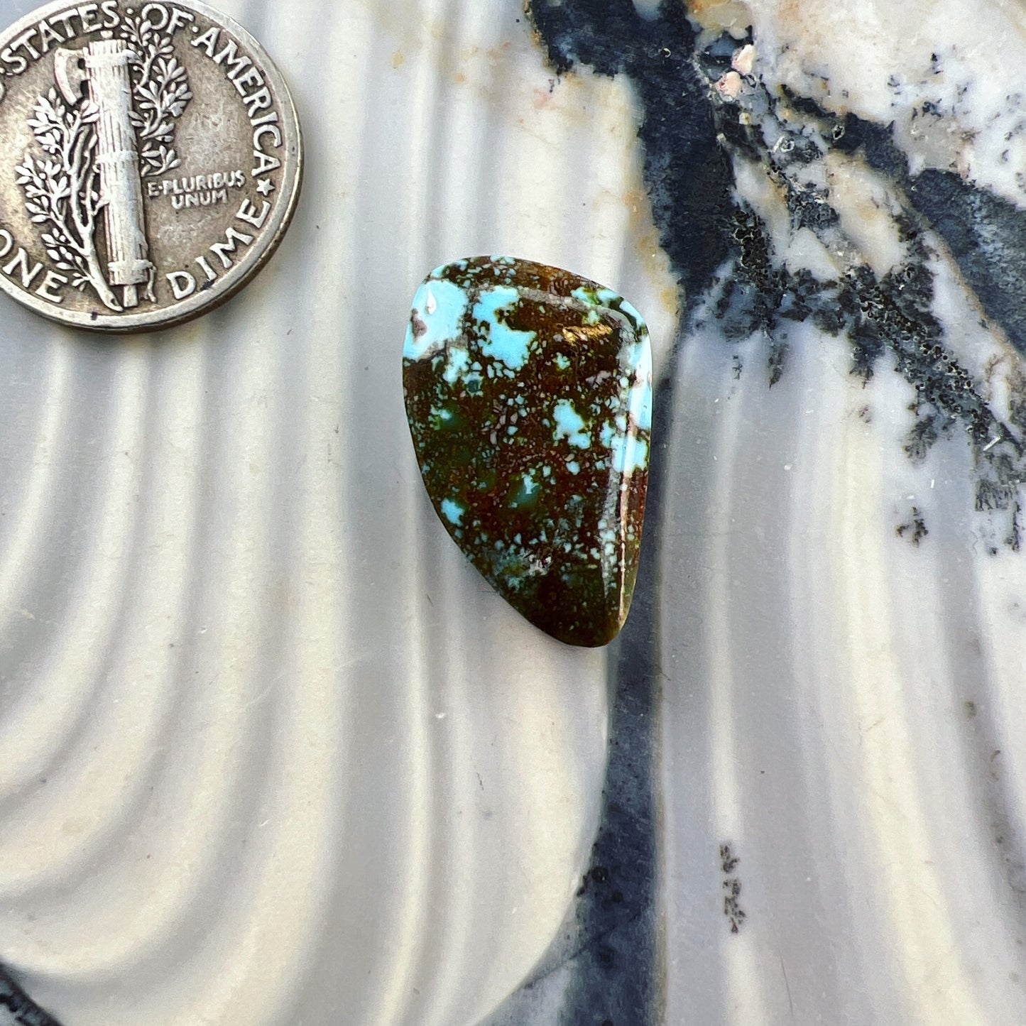 Red webbed Kingman turquoise cabochon