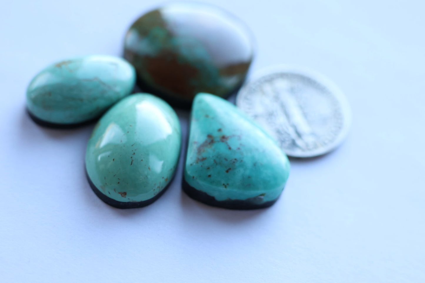 Royston turquoise cabochon set