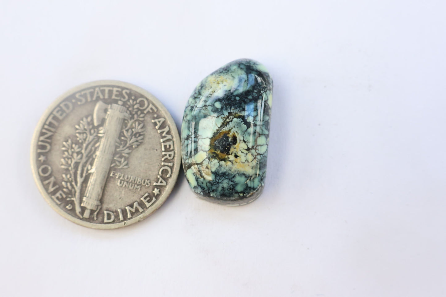 Colina verde variscite cab