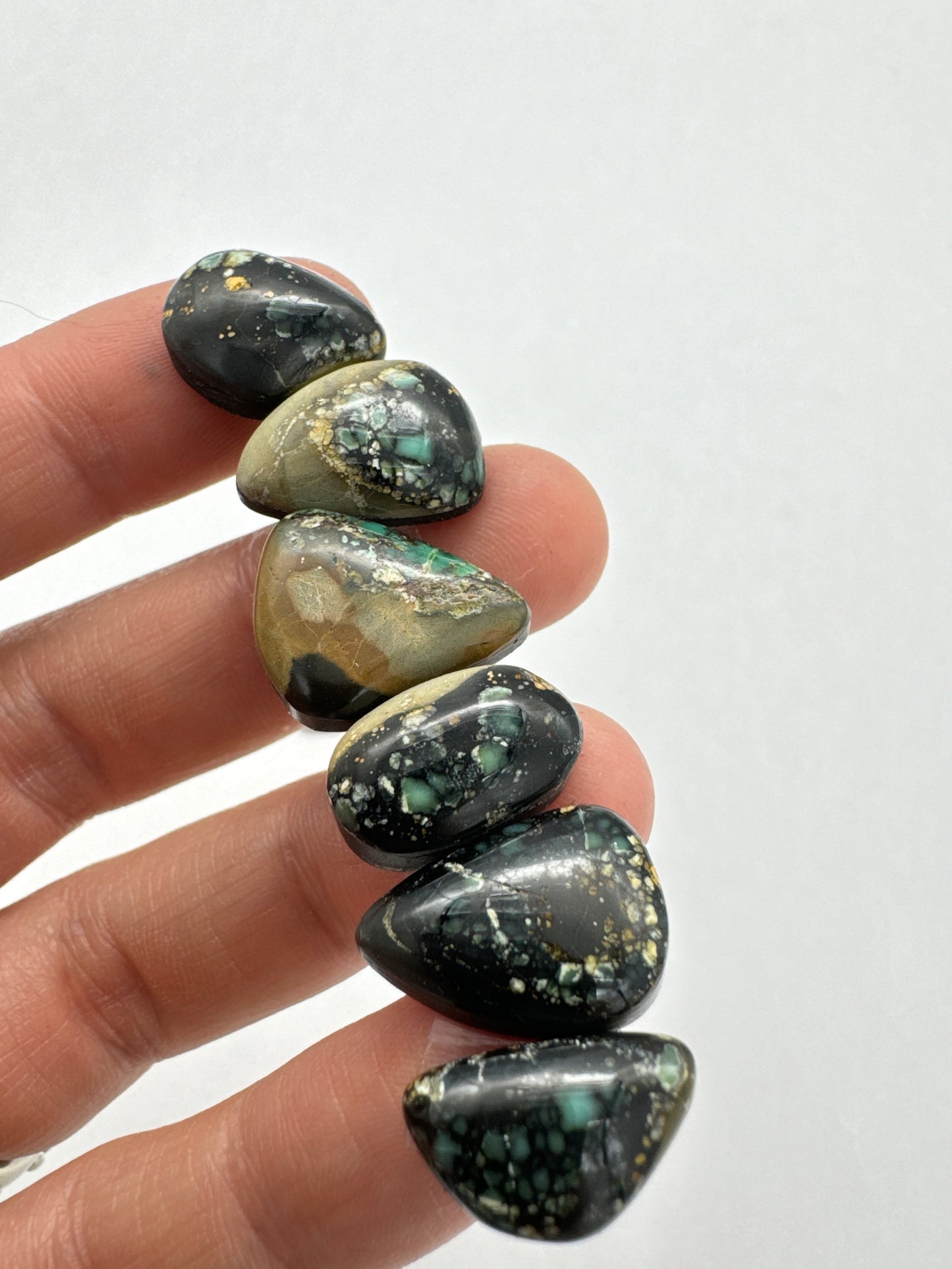 Snowville variscite cabochon set