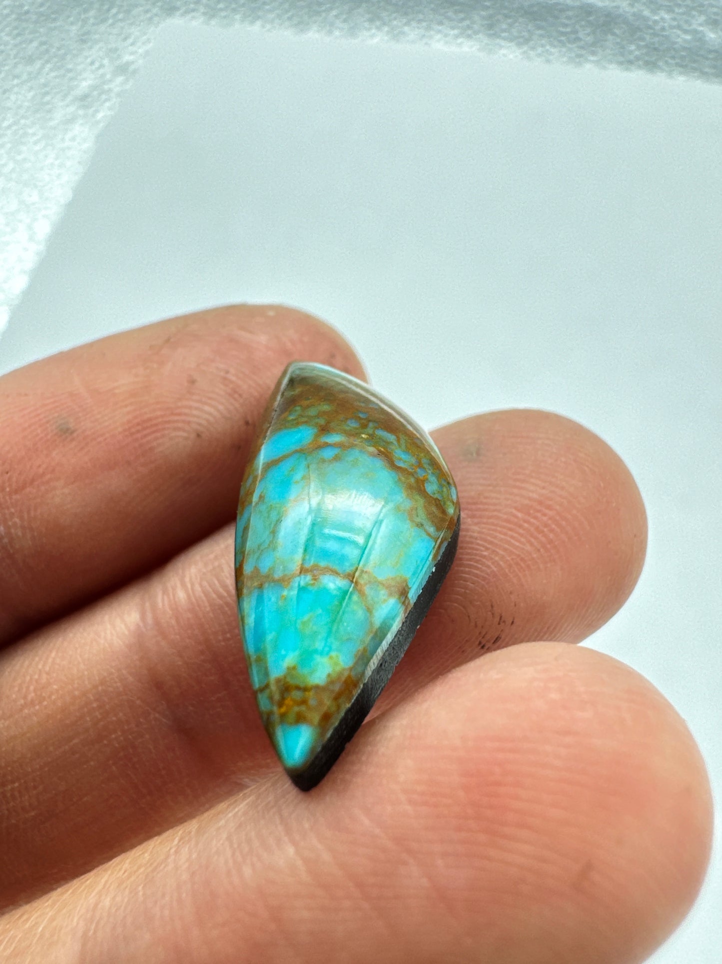 Creamy Kingman turquoise cabochon