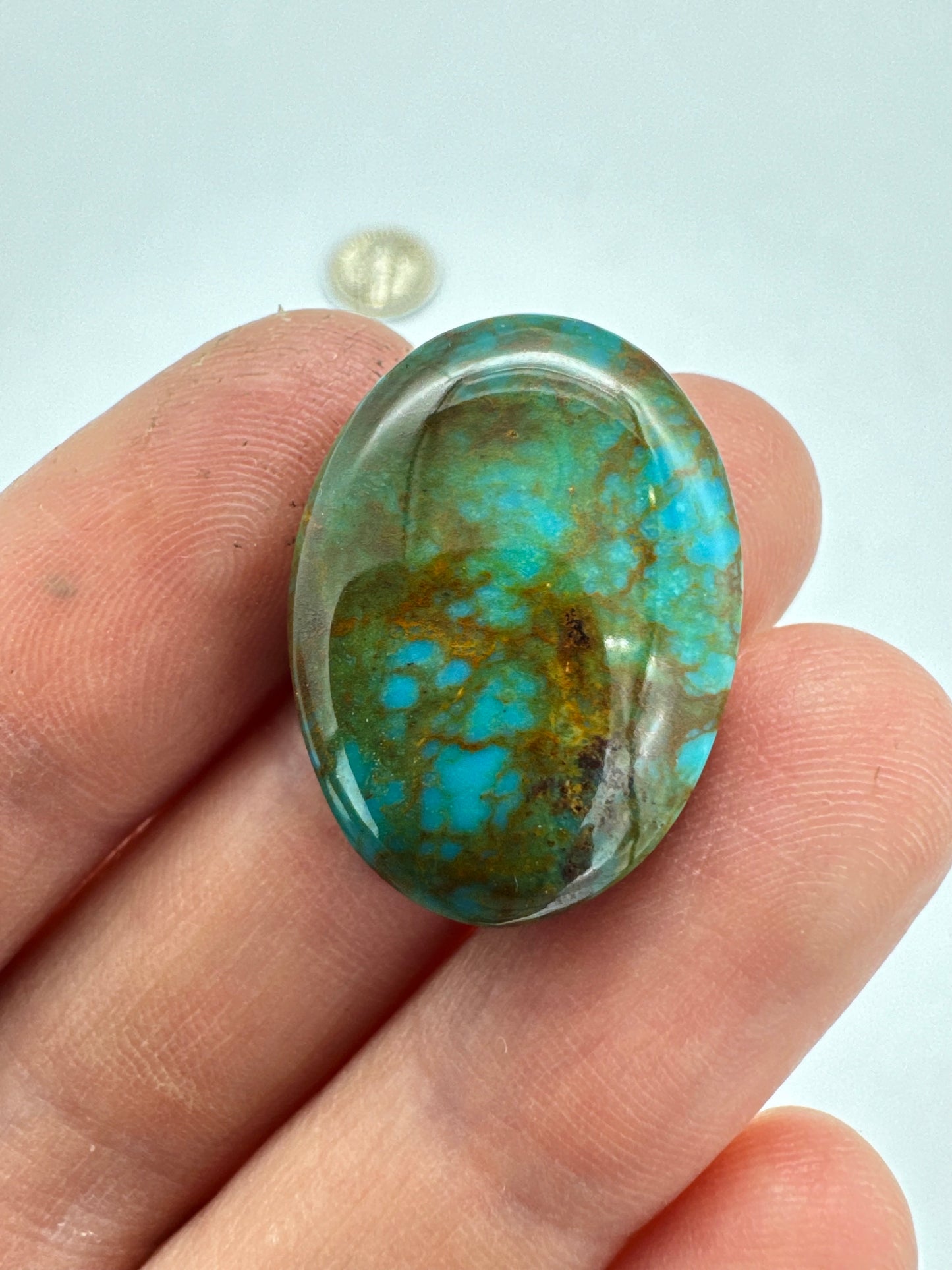 Creamy Kingman turquoise cabochon