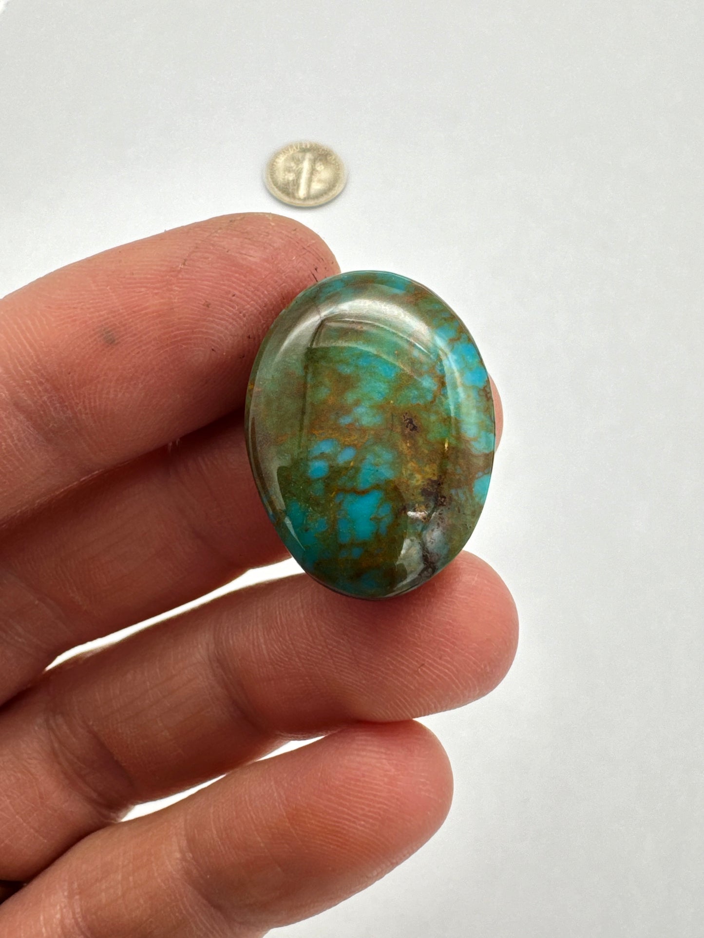 Creamy Kingman turquoise cabochon